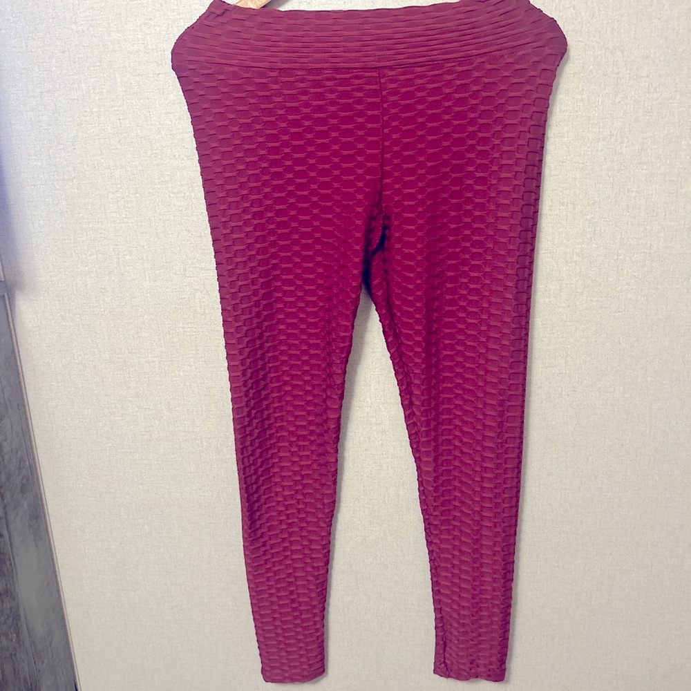 Textured Red Leggings